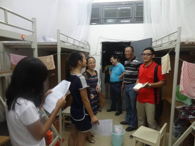 我院2014级新生接待工作顺利完成