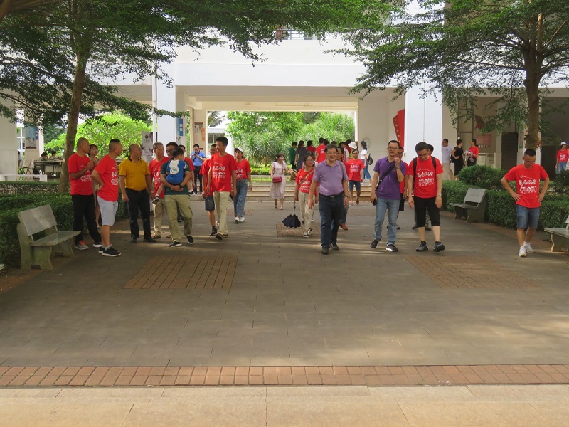 重走校园路，再续同窗情 ——记化工学院1996级校友毕业20周年返校聚会