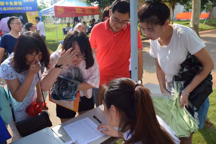 化学与化工学院迎新工作顺利开展