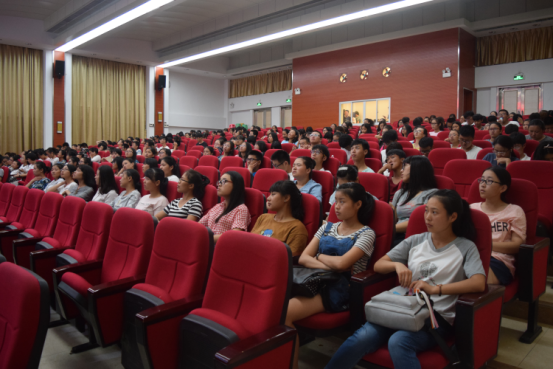 化学与化工学院举办2016级新生心理健康知识讲座