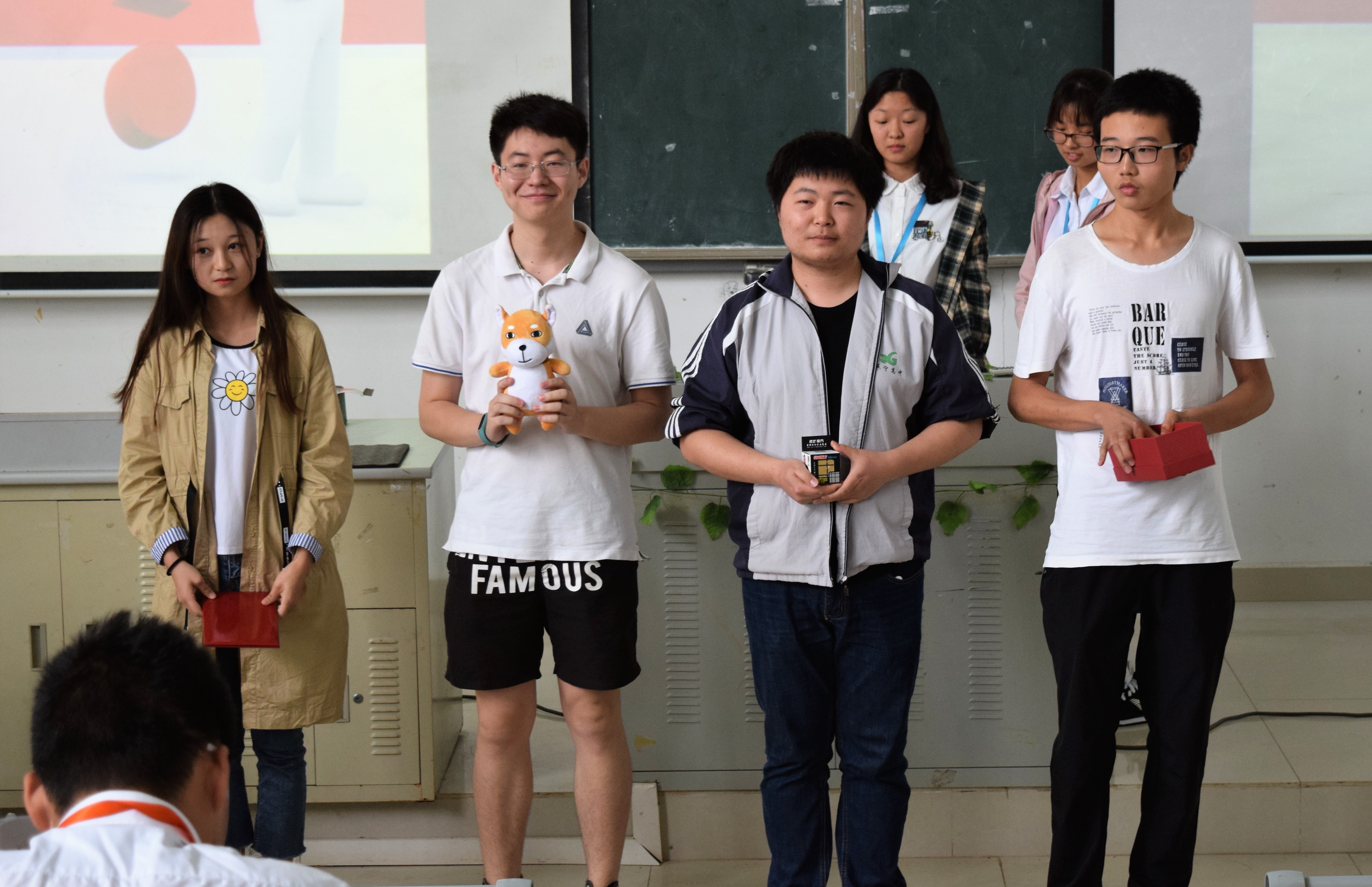 化学与化工学院成功举办首届“头脑风暴”百科知识竞赛决赛