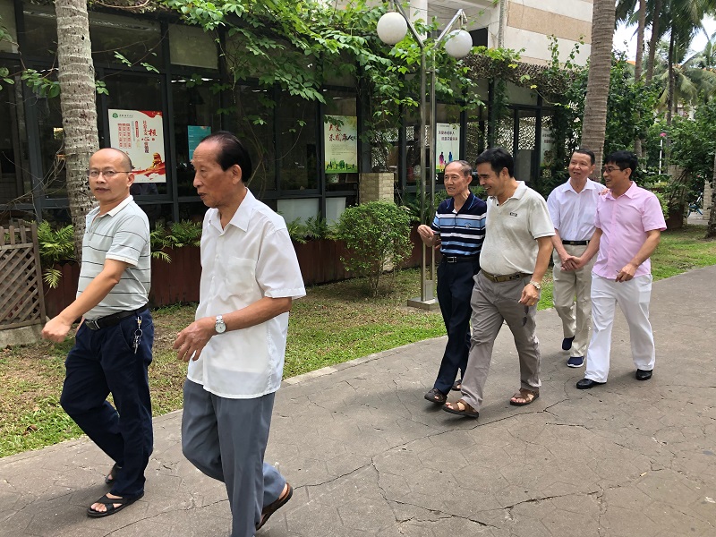 “感悟奋斗人生，携手共进未来”——1989届化学班校友毕业30周年庆典暨重返母校联谊活