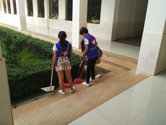 化学与化工学院开展校园卫生集中整治活动