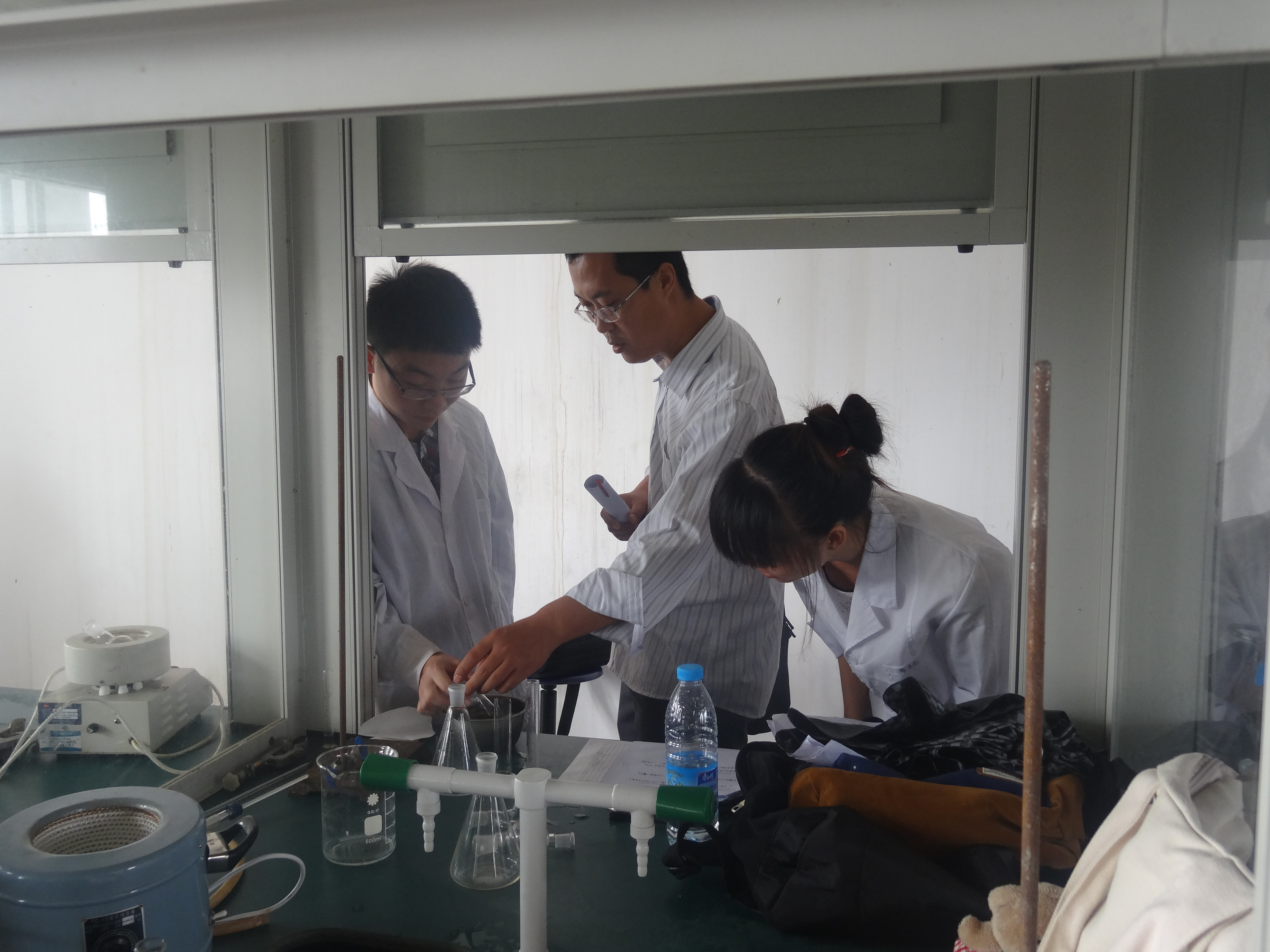 我院举办“第四届本科生化学实验技能”竞赛