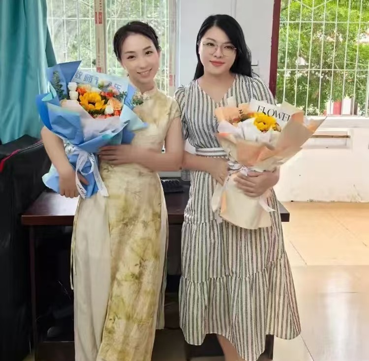 不负“师光”，向阳而生――  ﻿星空游戏官方附属小学教师节主题活动