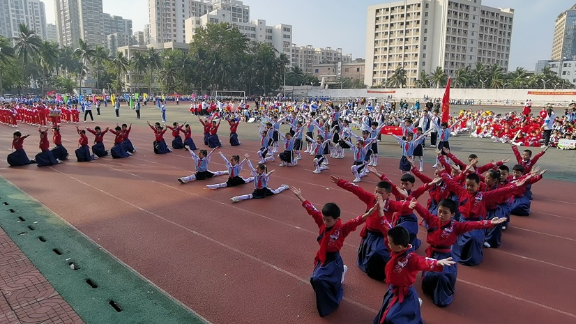 趣味运动我快乐，健体强国我能行――星空游戏官方实验小学第二届体育艺术节