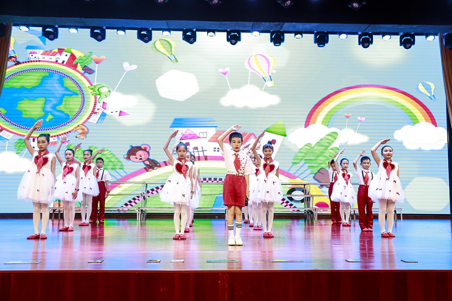 星空游戏官方实验小学喜迎中国共产党百年华诞暨庆“六一”国际儿童节文艺汇演