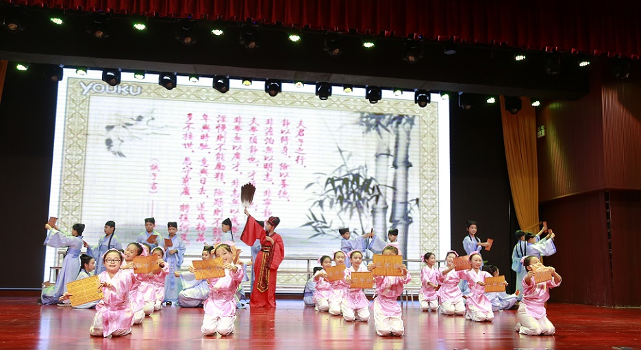 星空游戏官方实验小学喜迎中国共产党百年华诞暨庆“六一”国际儿童节文艺汇演