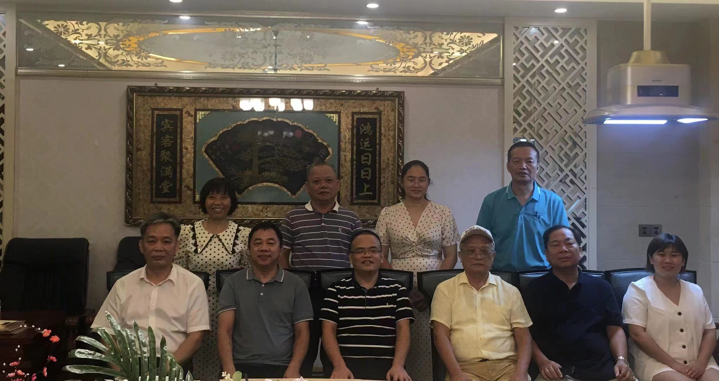 我院召开校友会理事大会
