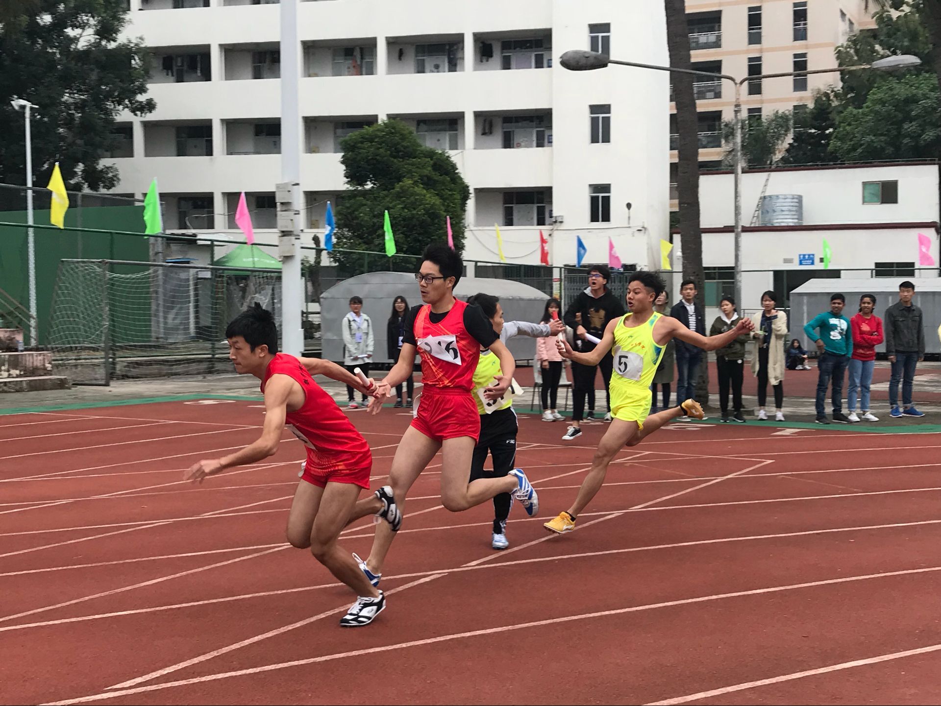 青春无悔，激情无限——记数统学院第34届校运会风采
