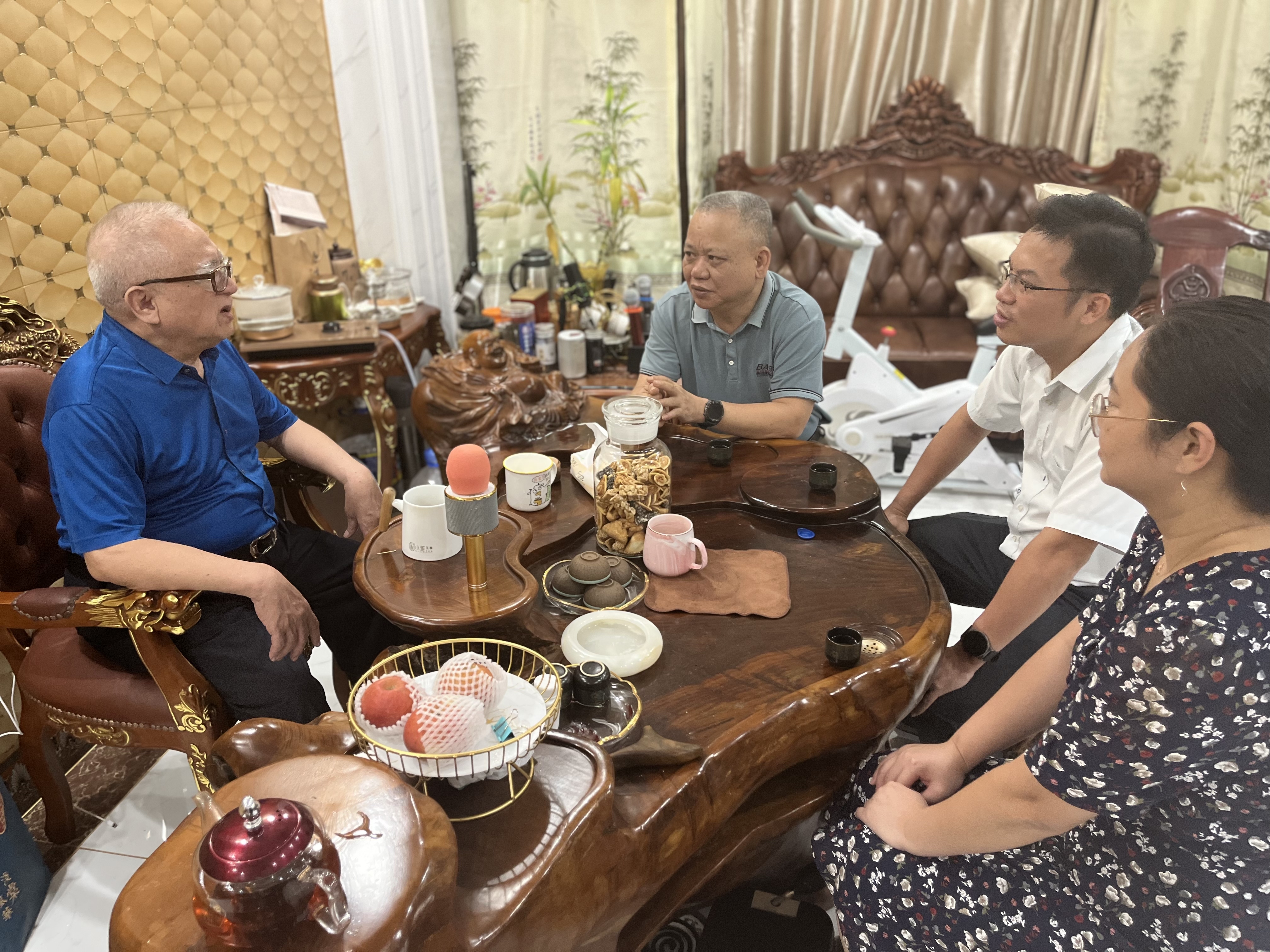 畅谈校友情，共谈学院发展