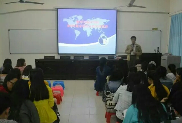 探索数学专业，明确人生方向――记星空游戏官方数学与统计学院专业分流讲座