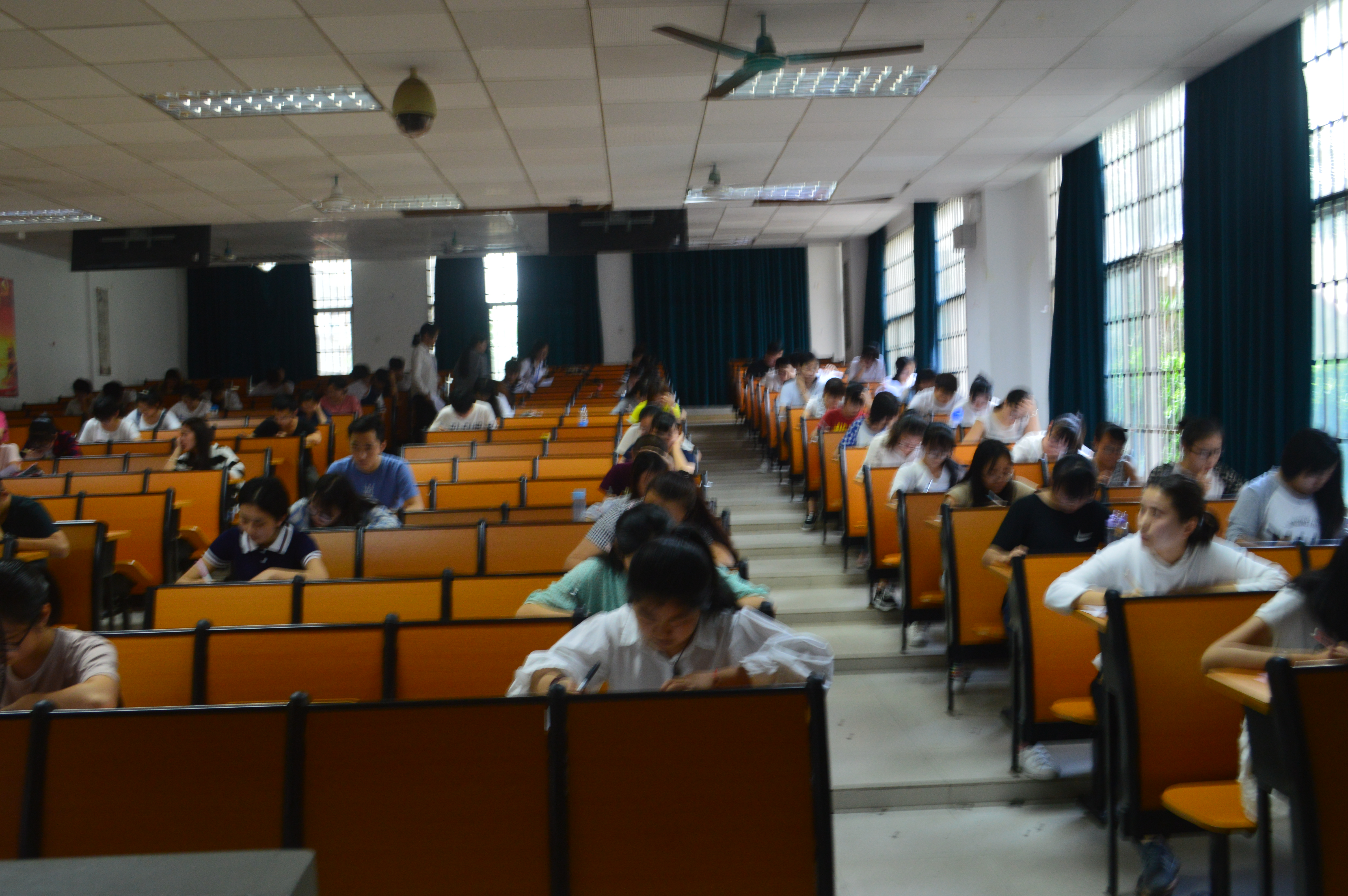 争做文明海师人，创建良好海师风——记数学与统计学院“争做海师文明人”知识竞赛