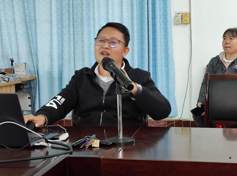 张廷桂博士为学院师生作党的二十大精神宣讲报告