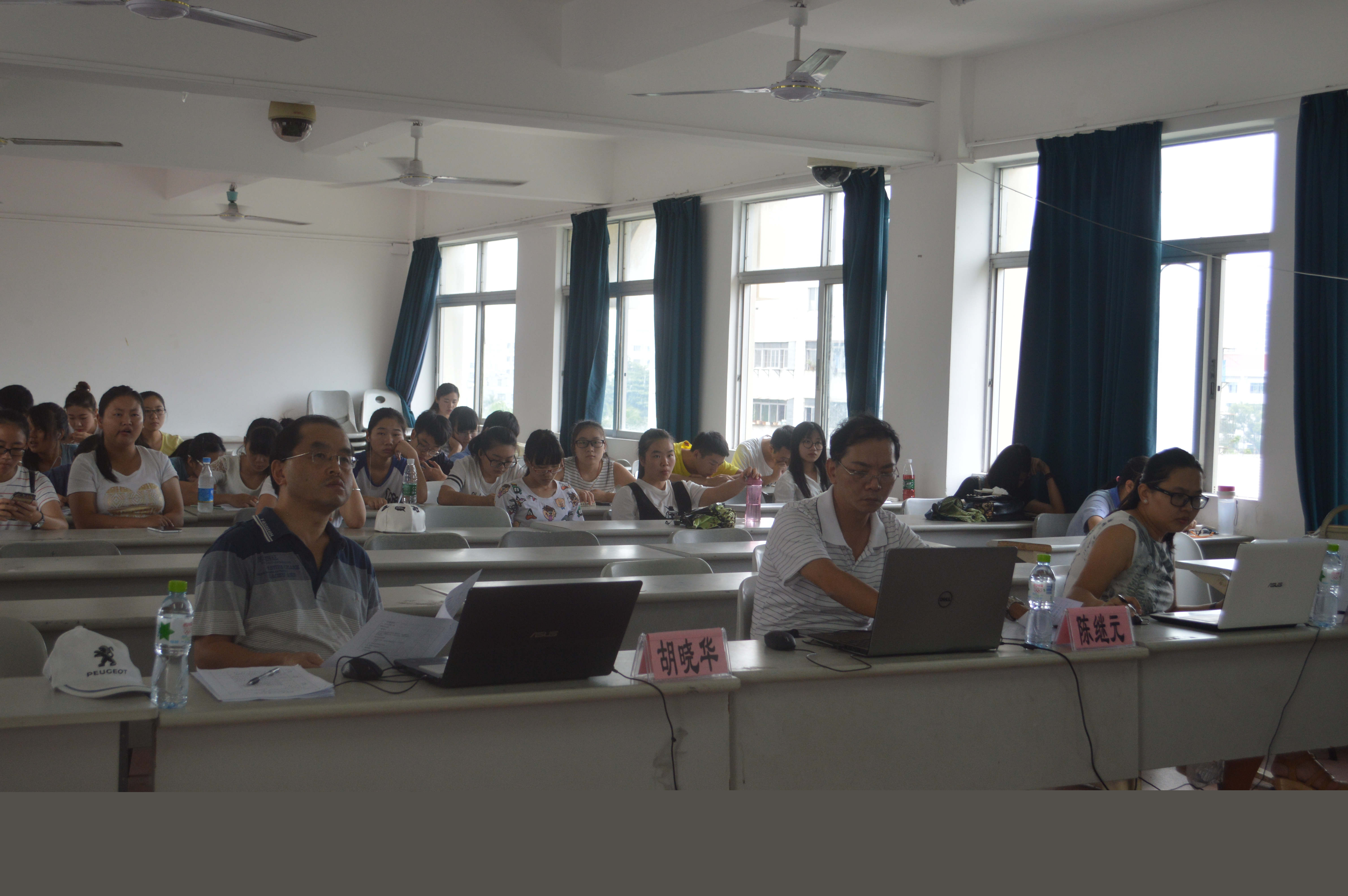 新型课堂，生动教学——记数学与统计学院教师技能大赛教案设计、CAI课件制作、模拟课