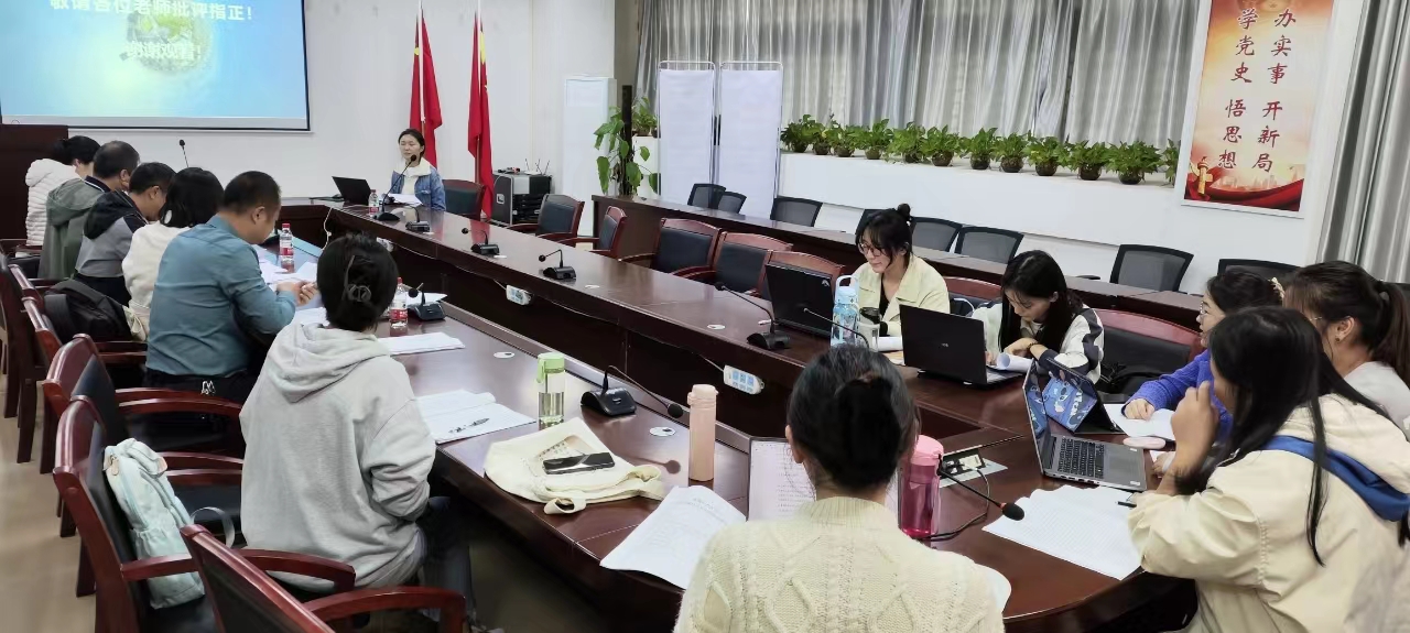 数学与统计学院2022级应用统计专业硕士研究生学位论文中期检查答辩会