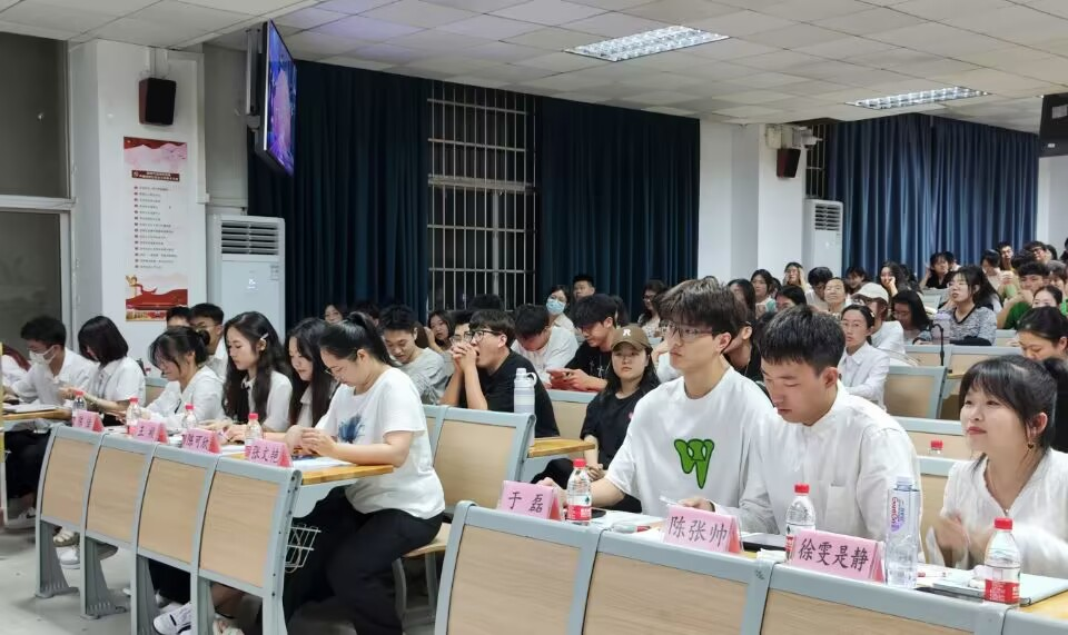 “歌以滢声，曲以洄乐” ——记星空游戏官方数学与统计学院十佳歌手大赛