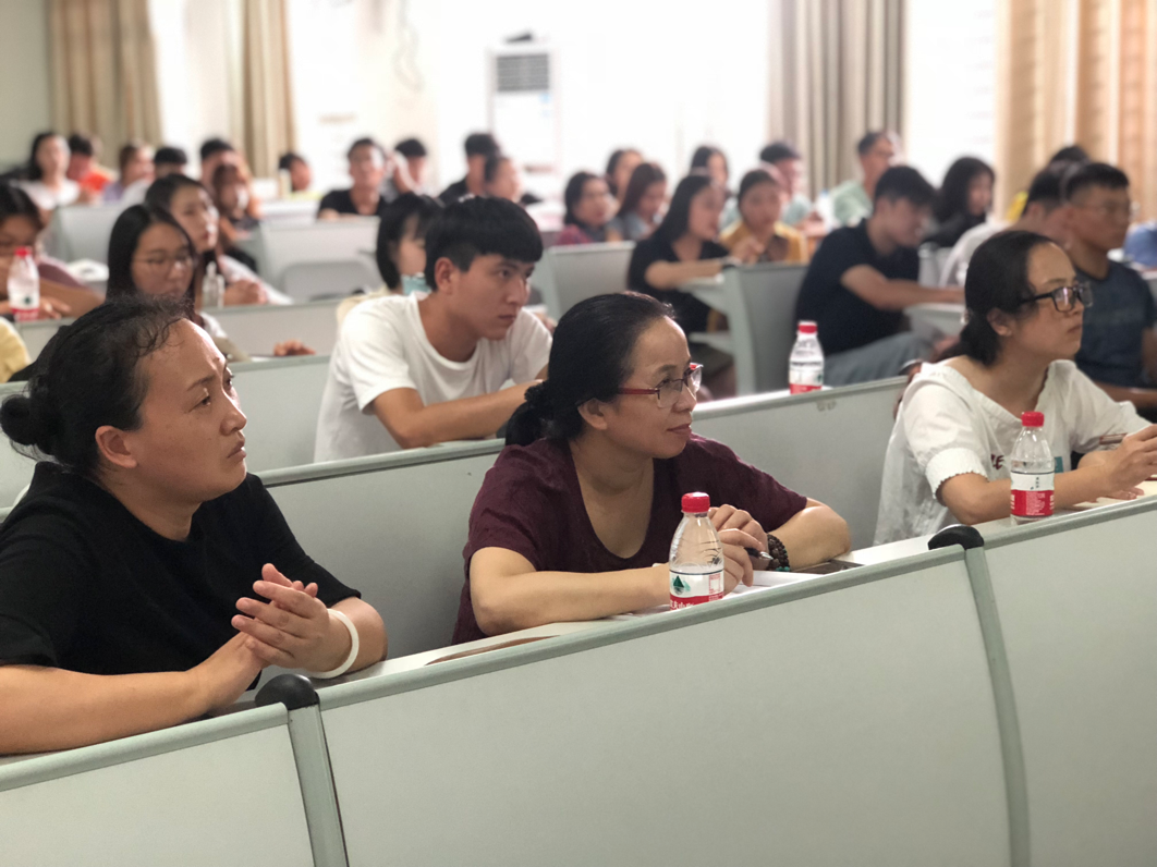 “心态·状态·常态”——中央文史研究馆书画院研究员朱凡老师讲座在我院成功举办