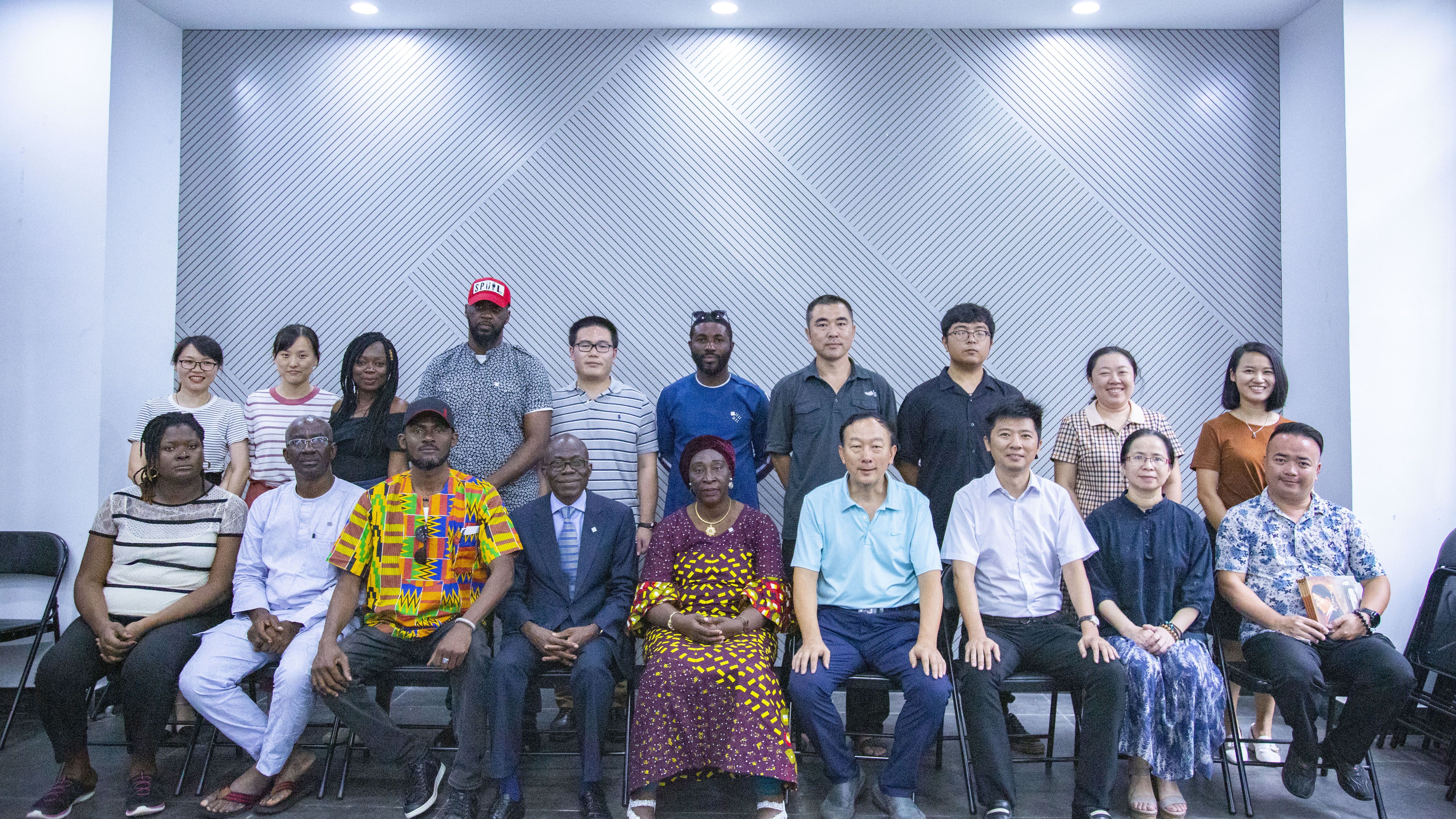 尼日利亚访华团来美术学院进行艺术与学术交流