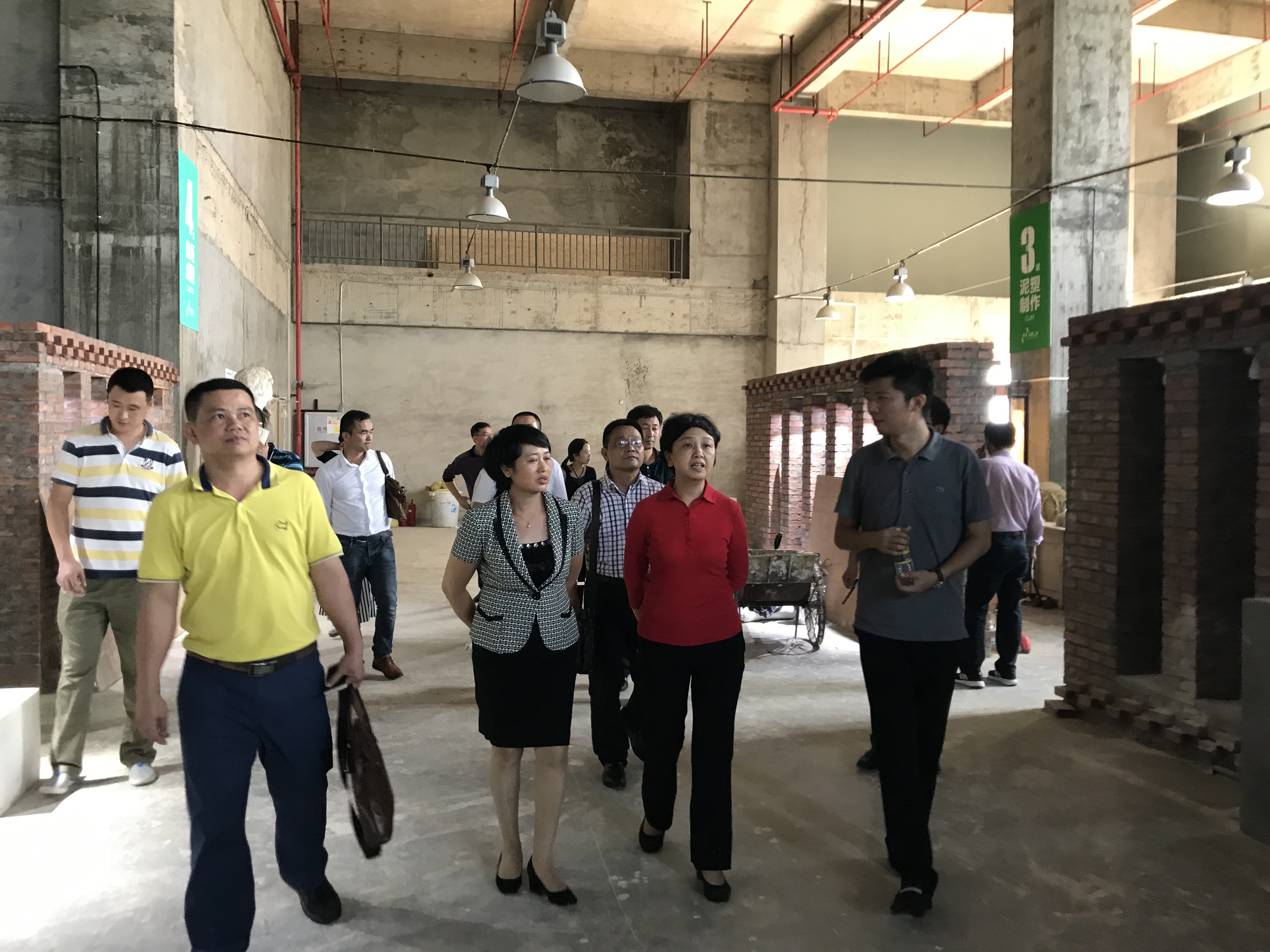 李红梅书记一行来我院调研