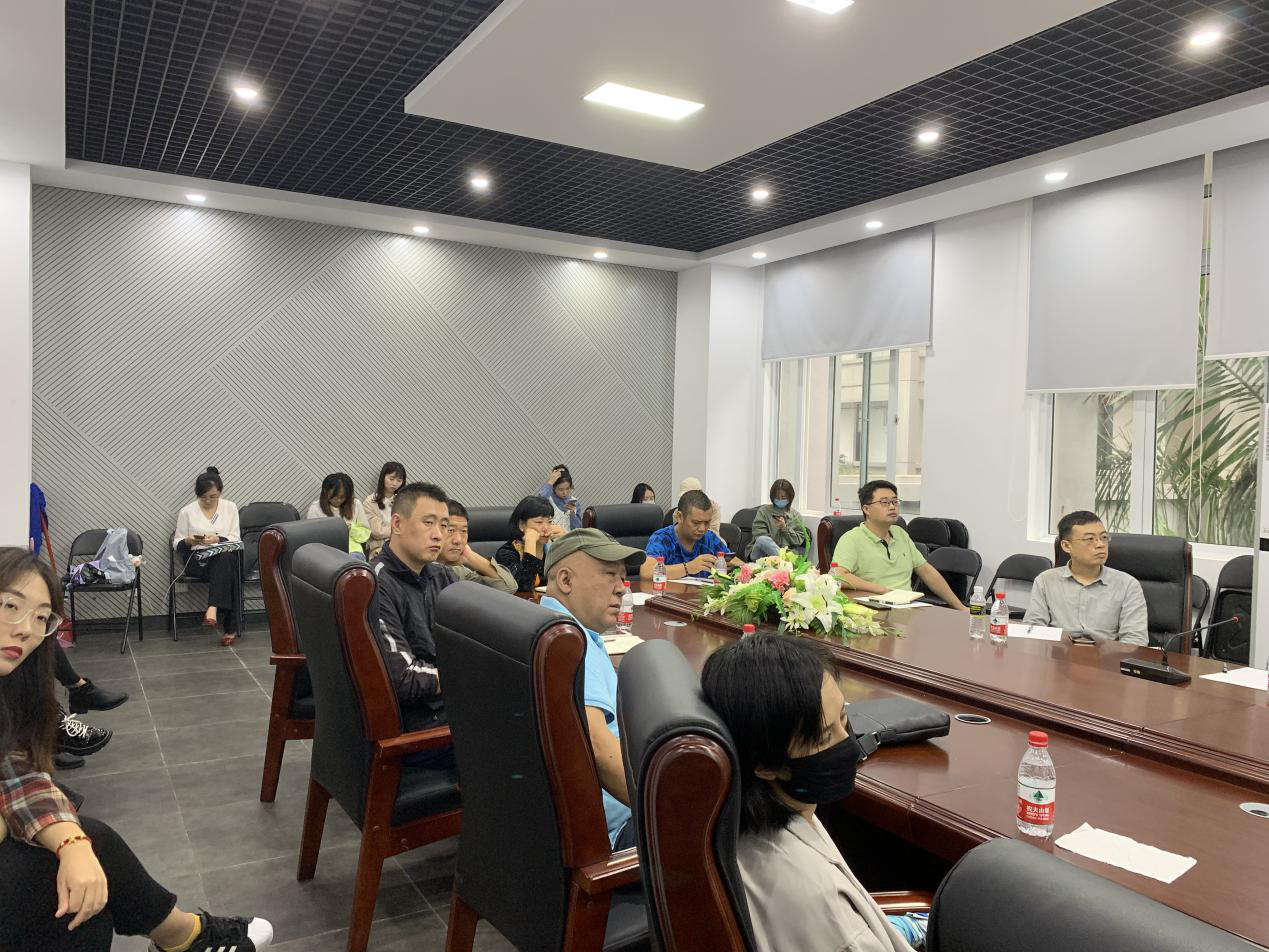 美术学院召开师范认证工作会议