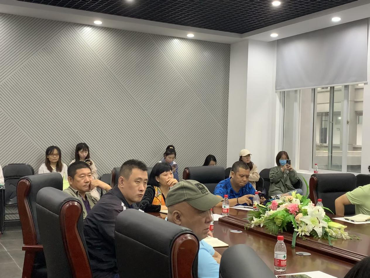 美术学院召开师范认证工作会议