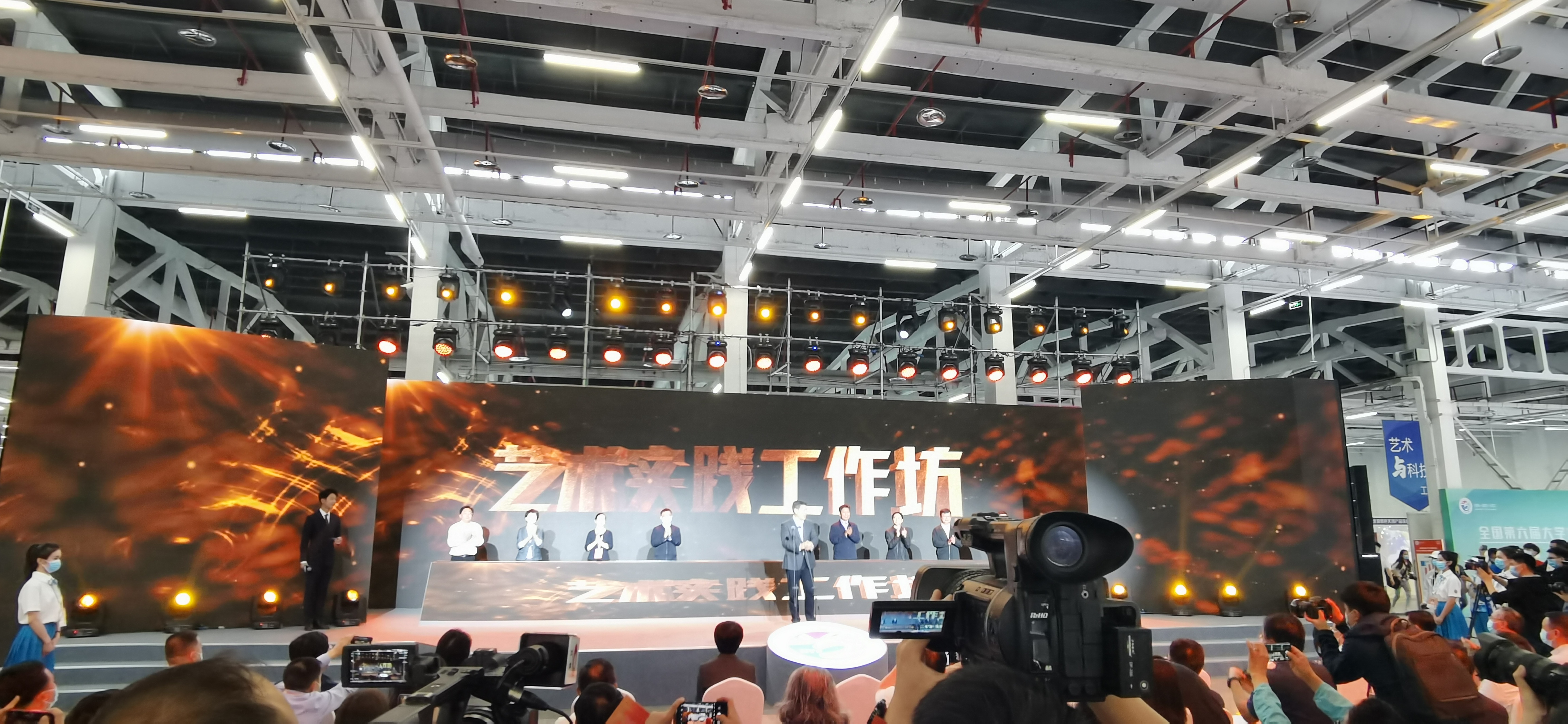 全国第六届大学生艺术展展演活动中美术学院喜获佳绩