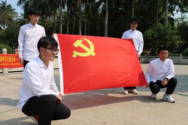 “传承英烈精神，牢记使命担当”主题教育活动