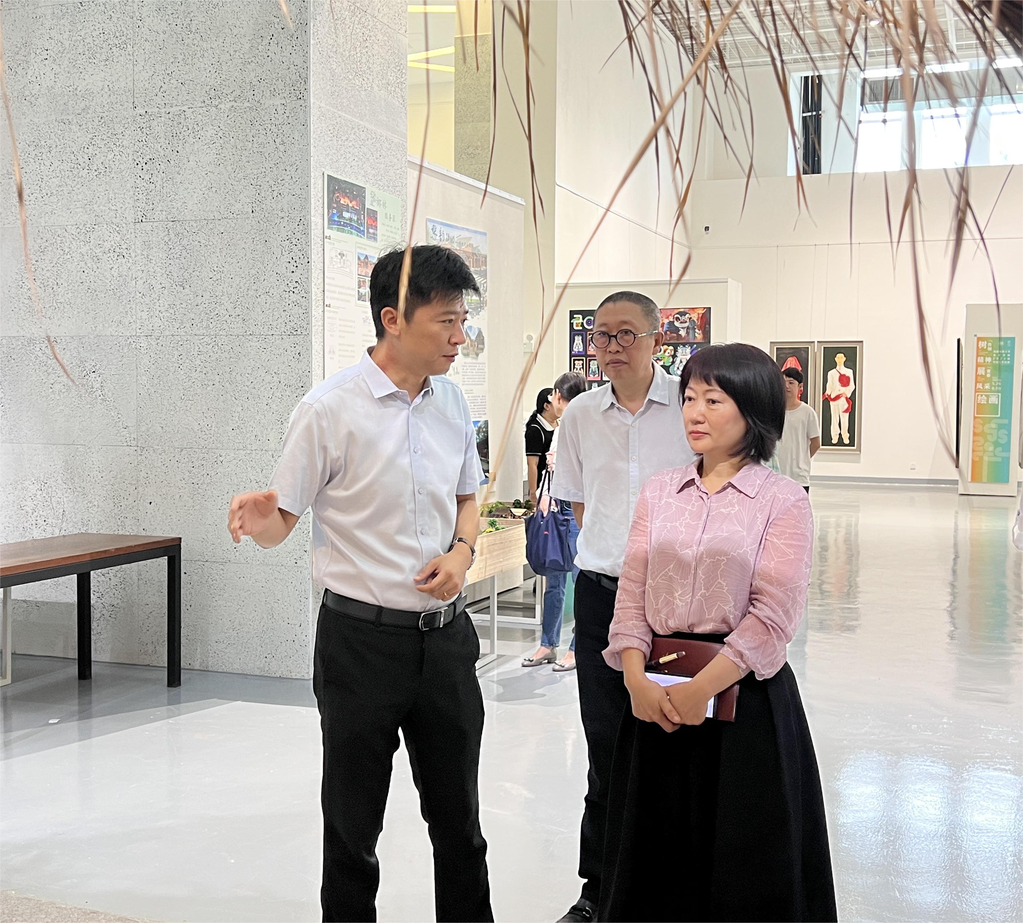 校领导到美术学院调研