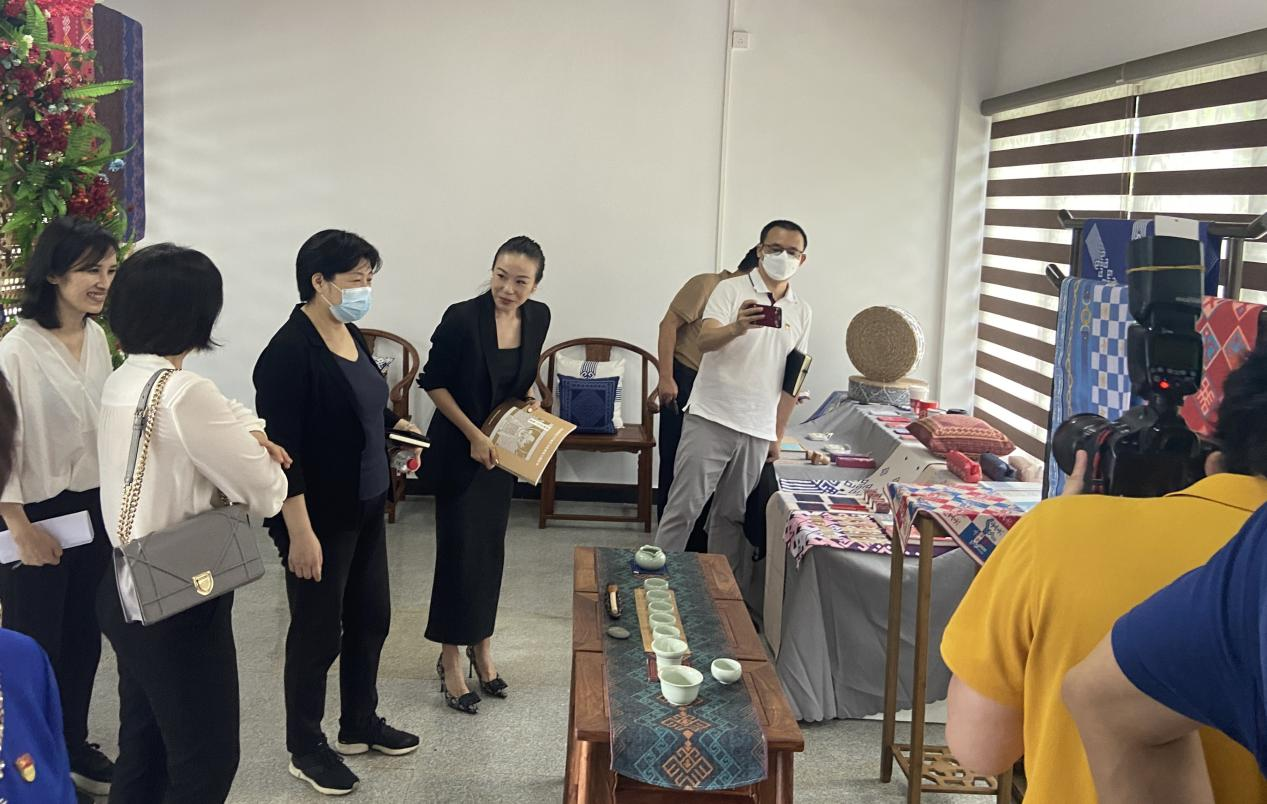 校领导到海瑞文化公园廉洁教育基地展区调研指导工作