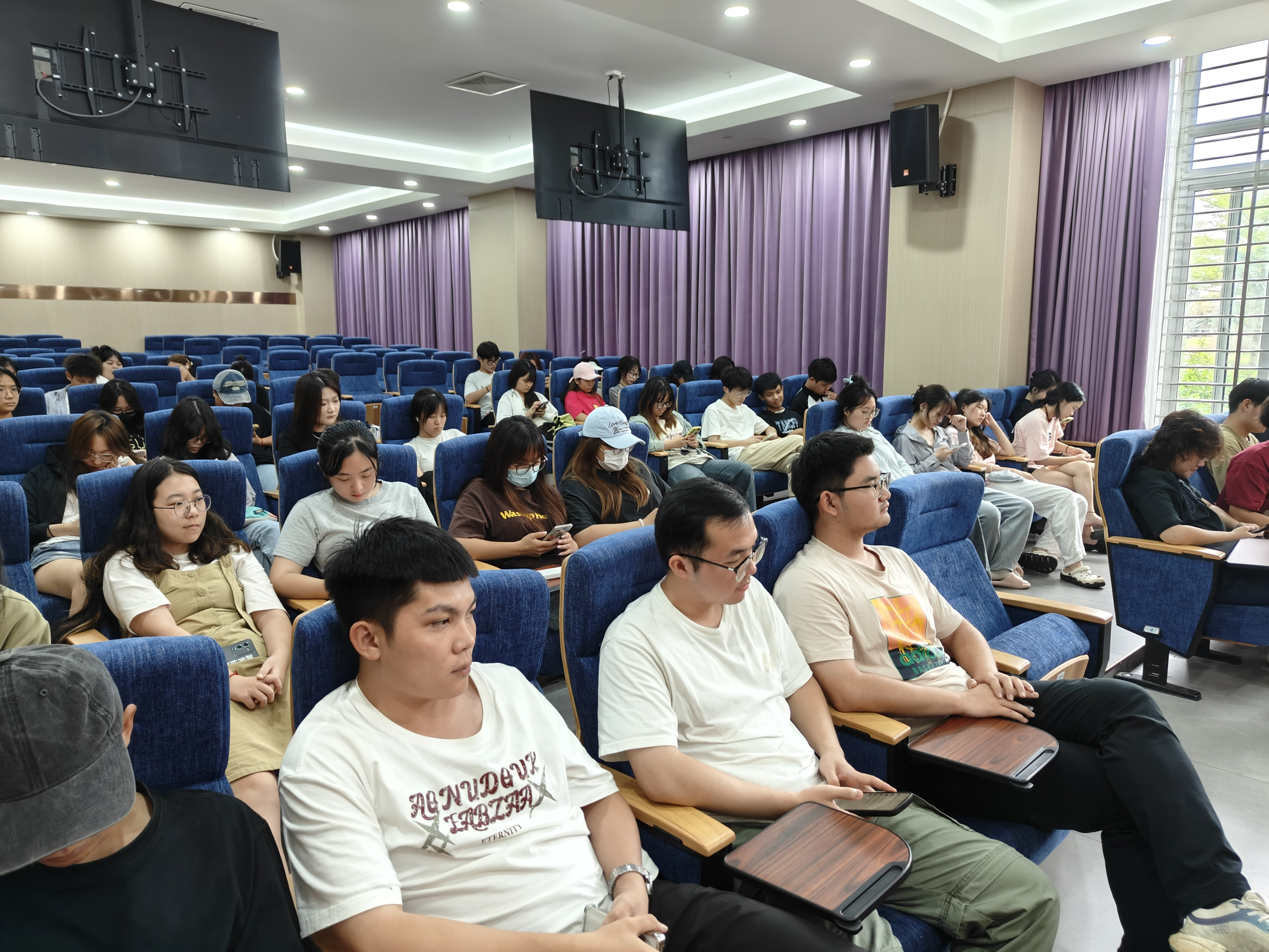 美术学院书法系开展“网络安全和文明礼仪”主题教育活动