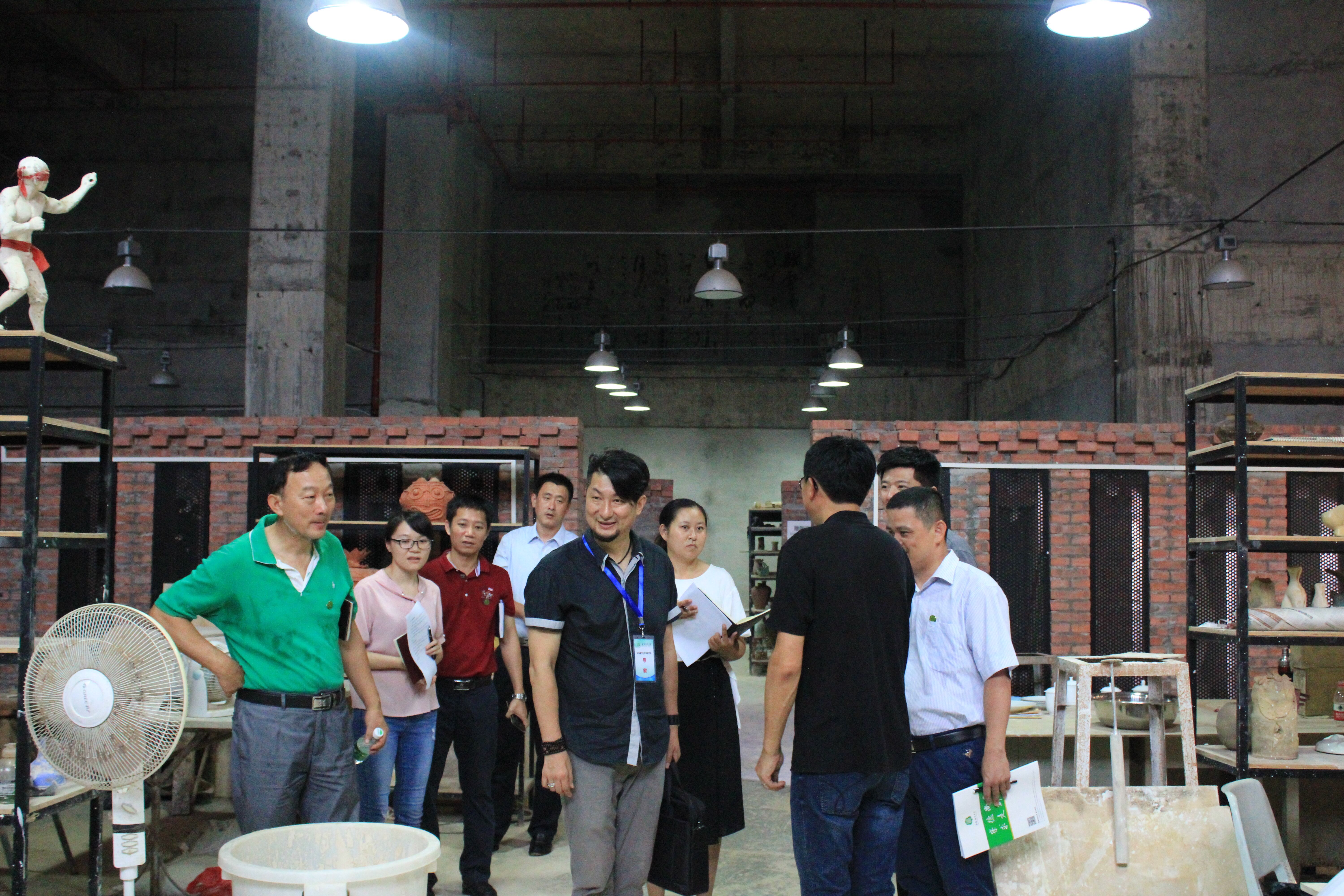 美术学院积极迎接本科教学预评估专家考察工作