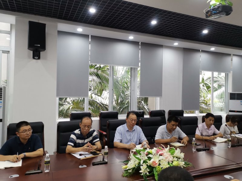 李森副校长一行到美术学院调研