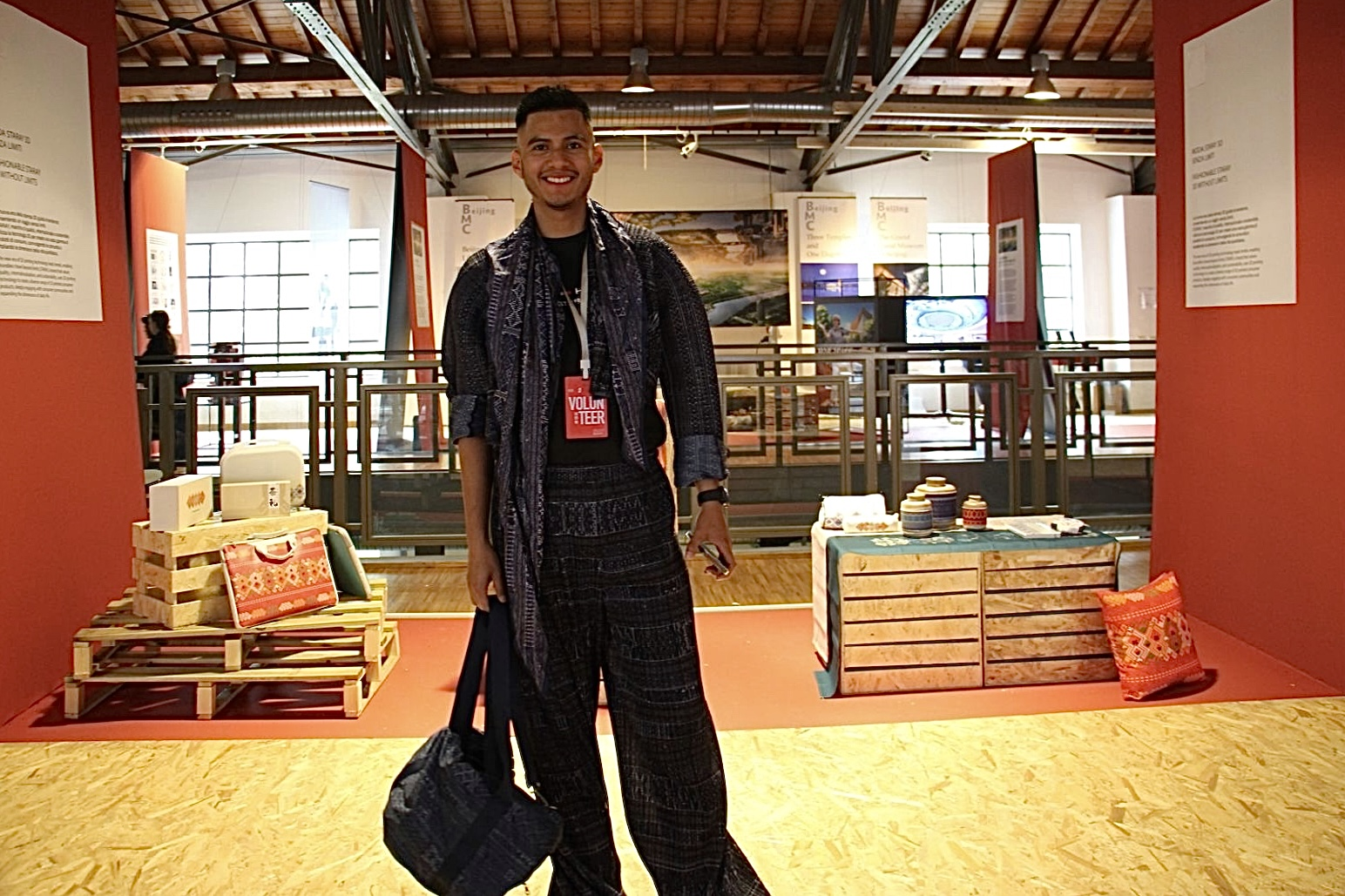 美术学院海南优秀传统非遗艺术文化保护与传承创新设计展将在米兰国际设计周中国周展