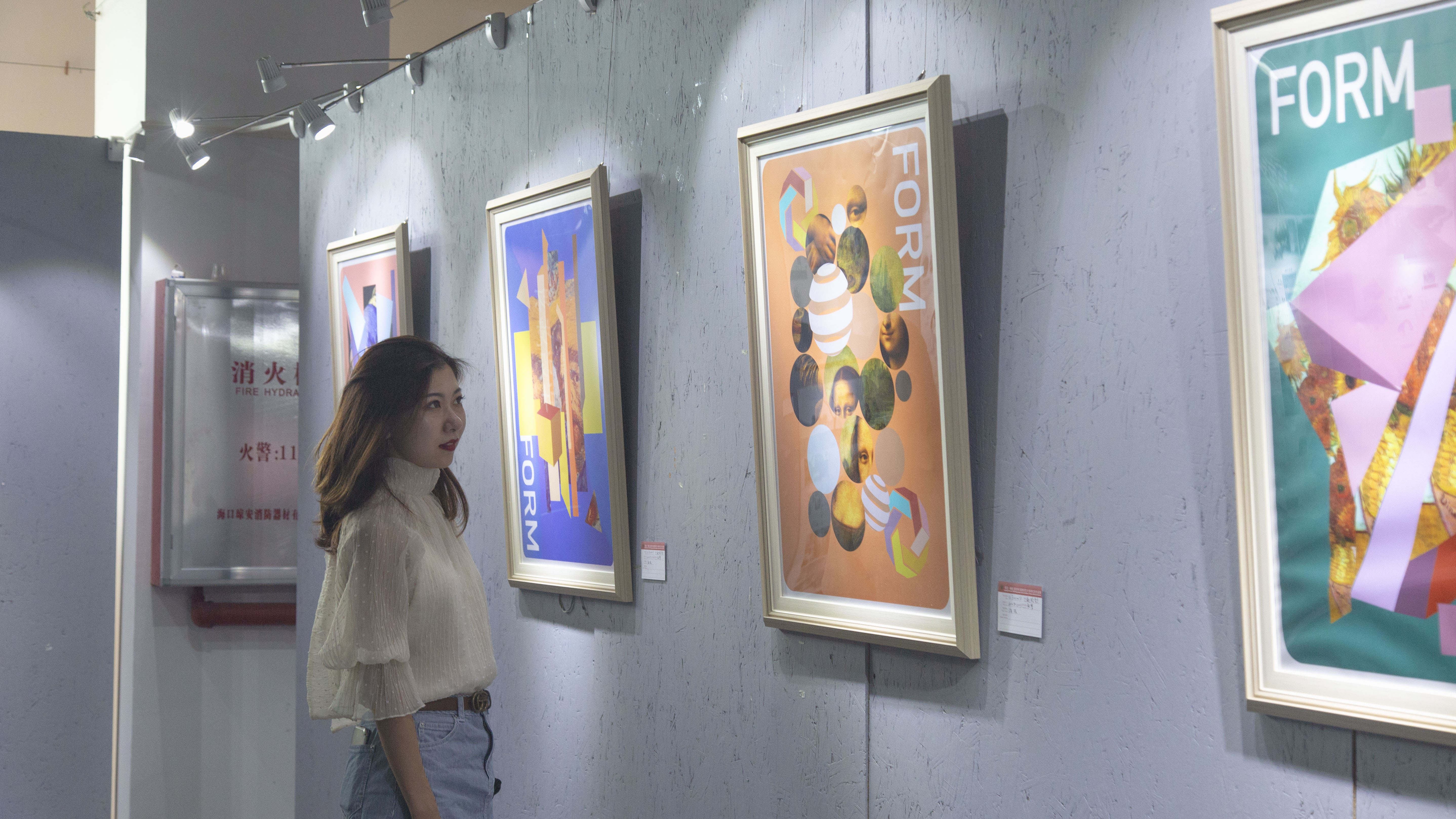 美术学院举办“寻旧·融新” 研究生作品展