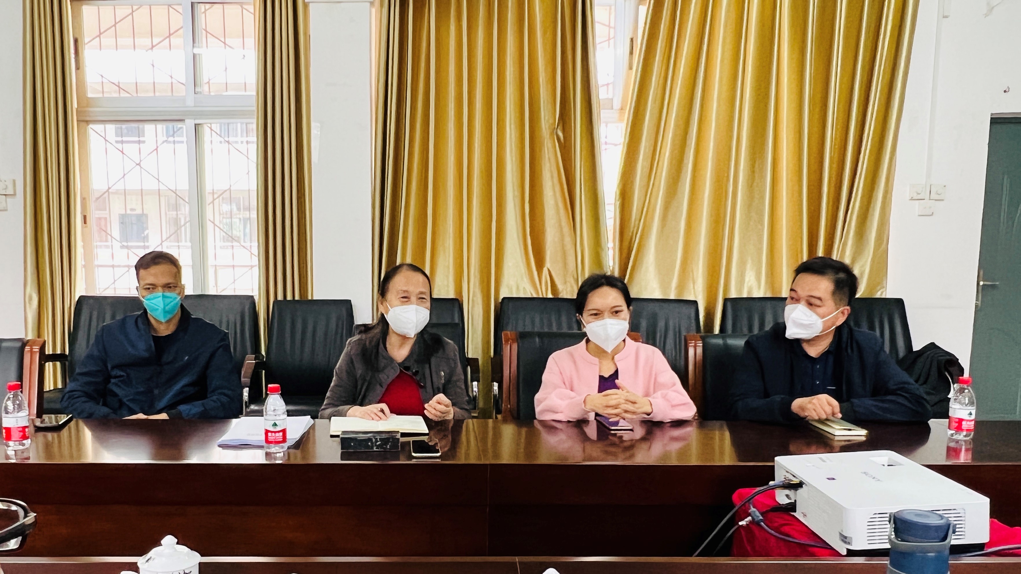 美术学院与生命科学学院召开设计学博士点申报研讨会