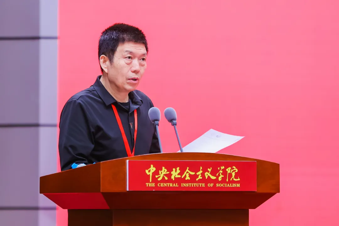 环境设计系主任王沫副教授做全国室内设计教育大会主旨发言