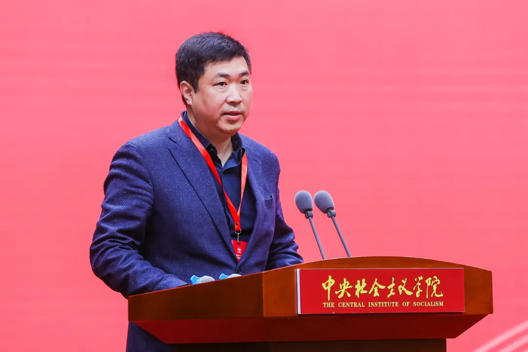 环境设计系主任王沫副教授做全国室内设计教育大会主旨发言