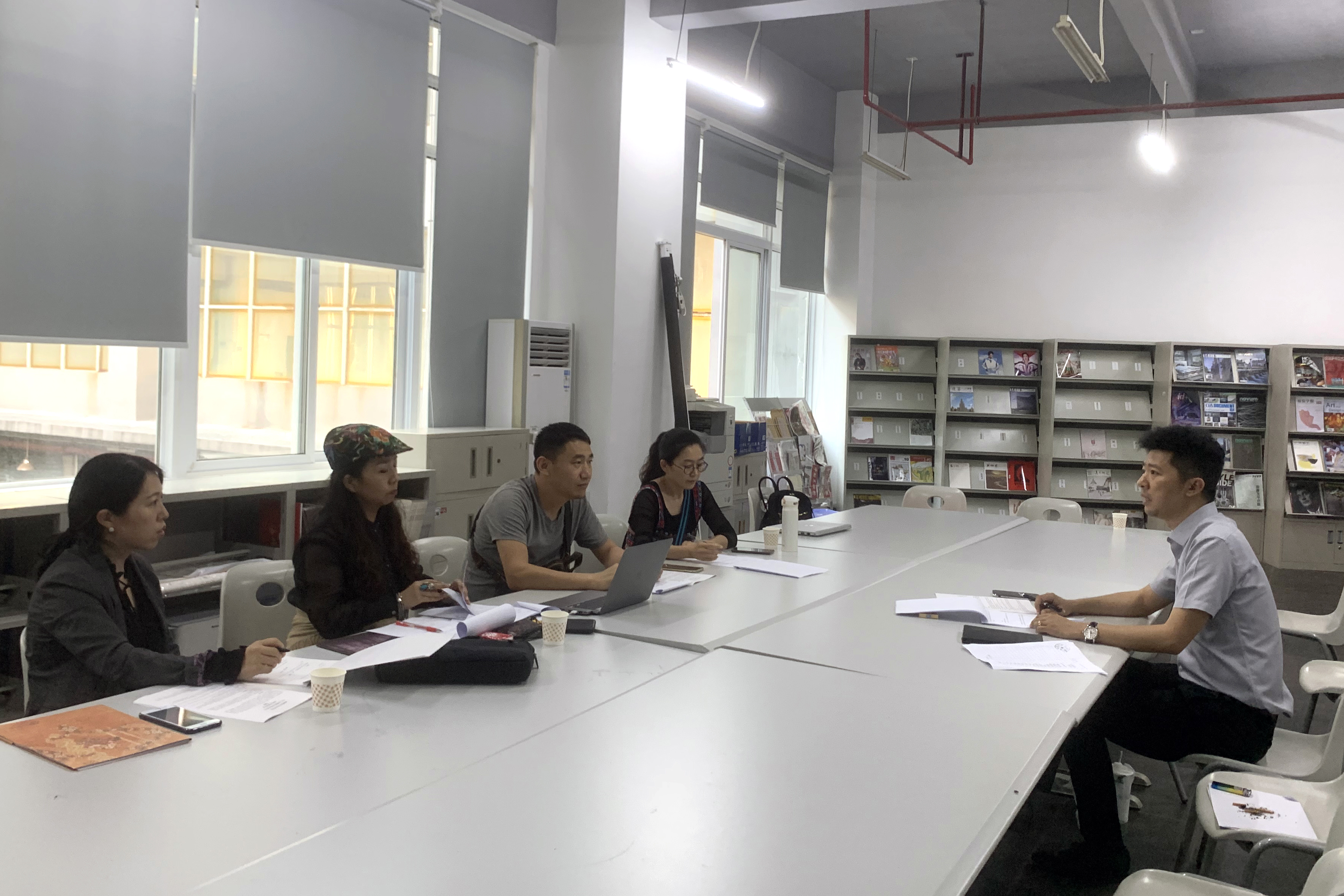 美术学院教育部优秀传统文化（黎锦）传承基地召开2021年工作部署会议