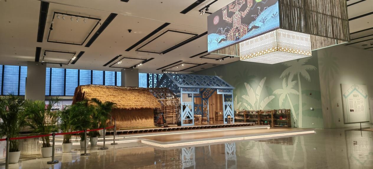 张引教授设计团队助力中国非物质文化遗产馆“黎华锦簇——黎族传统纺染织绣技艺保护成