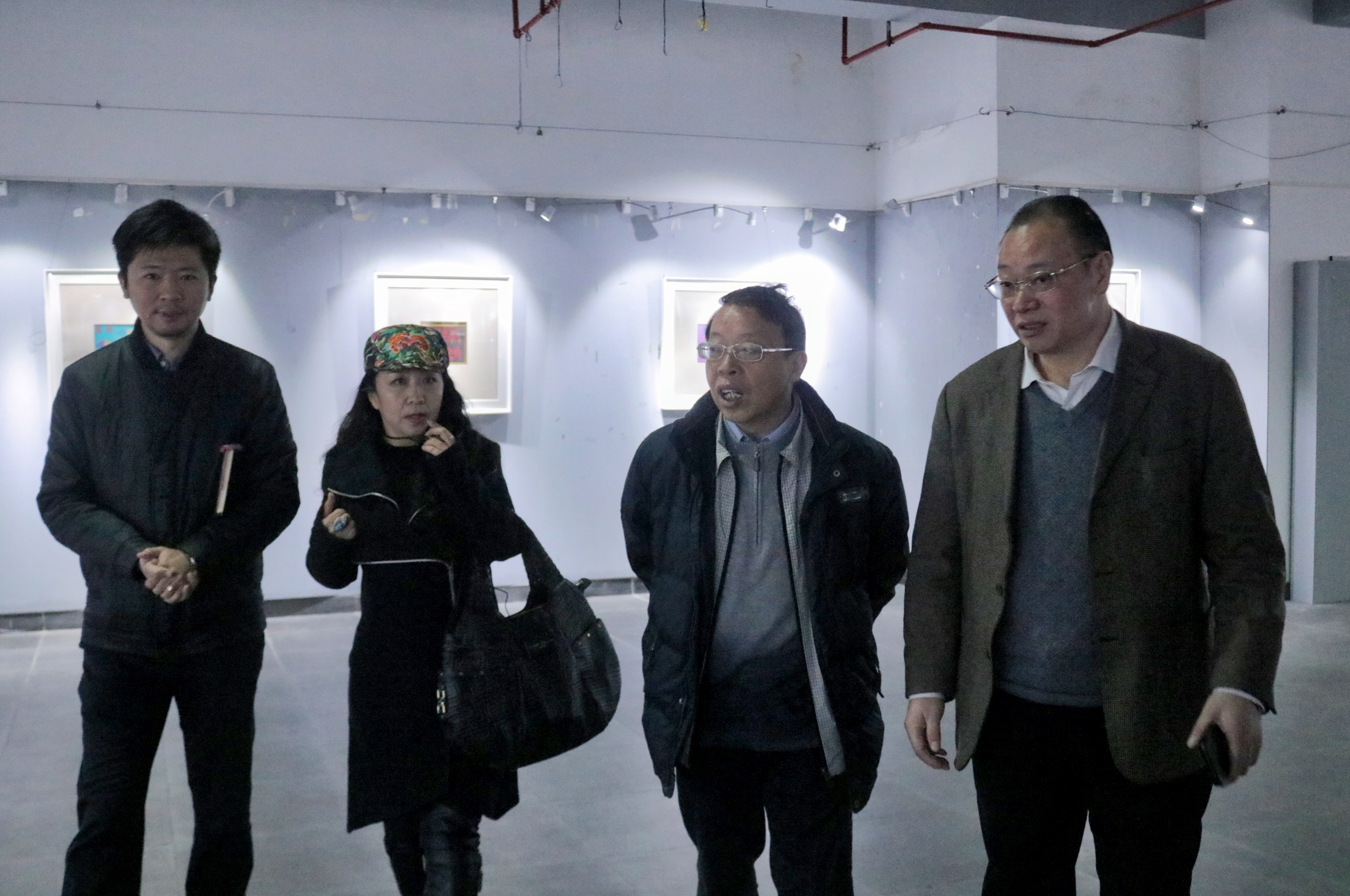 星空游戏官方省级特色重点学科——美术学  教育厅评估专家组到我院进行评估验收实地考