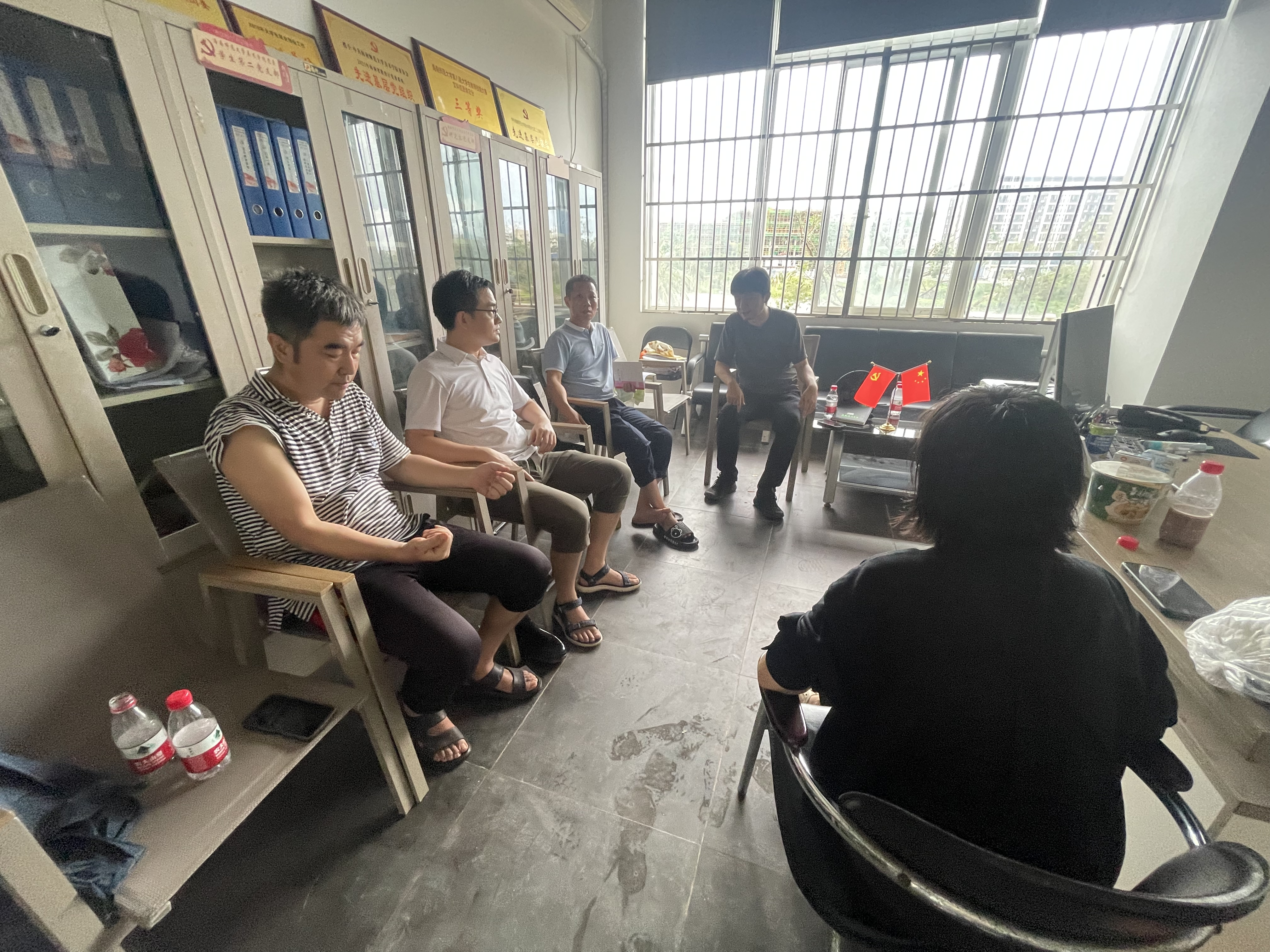 戮力同心，迎“风”而行 ——美术学院推进台风灾后恢复工作