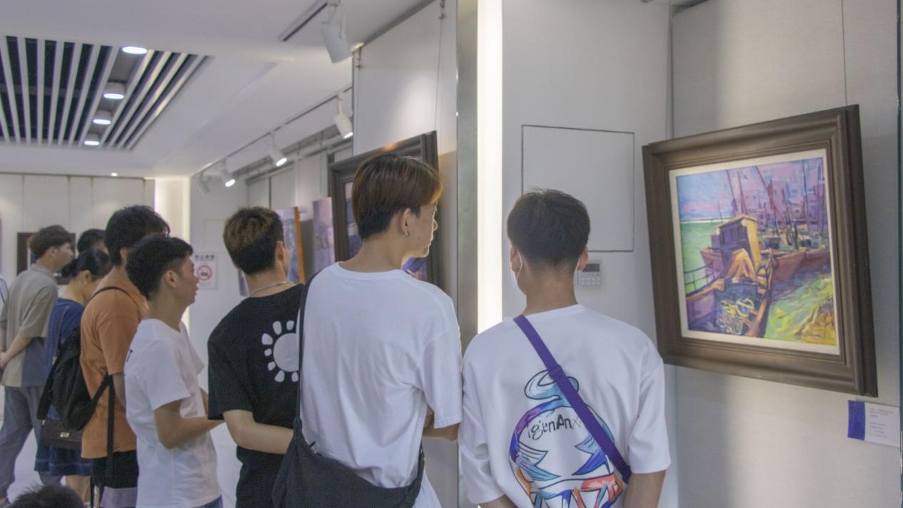 周健油画作品展举办圆满成功