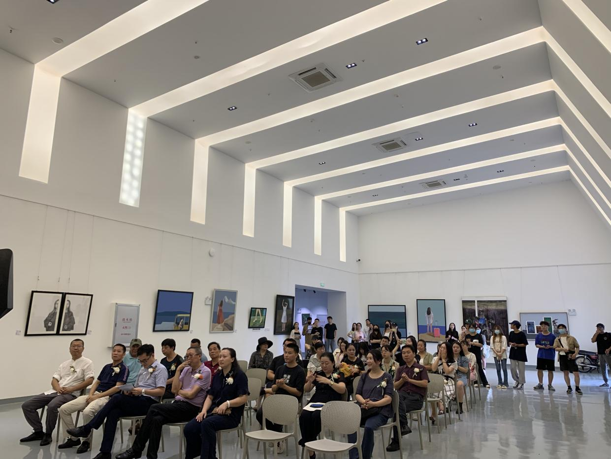 美术学院2022届艺术硕士毕业生叶祝川、孙司维油画作品展开幕