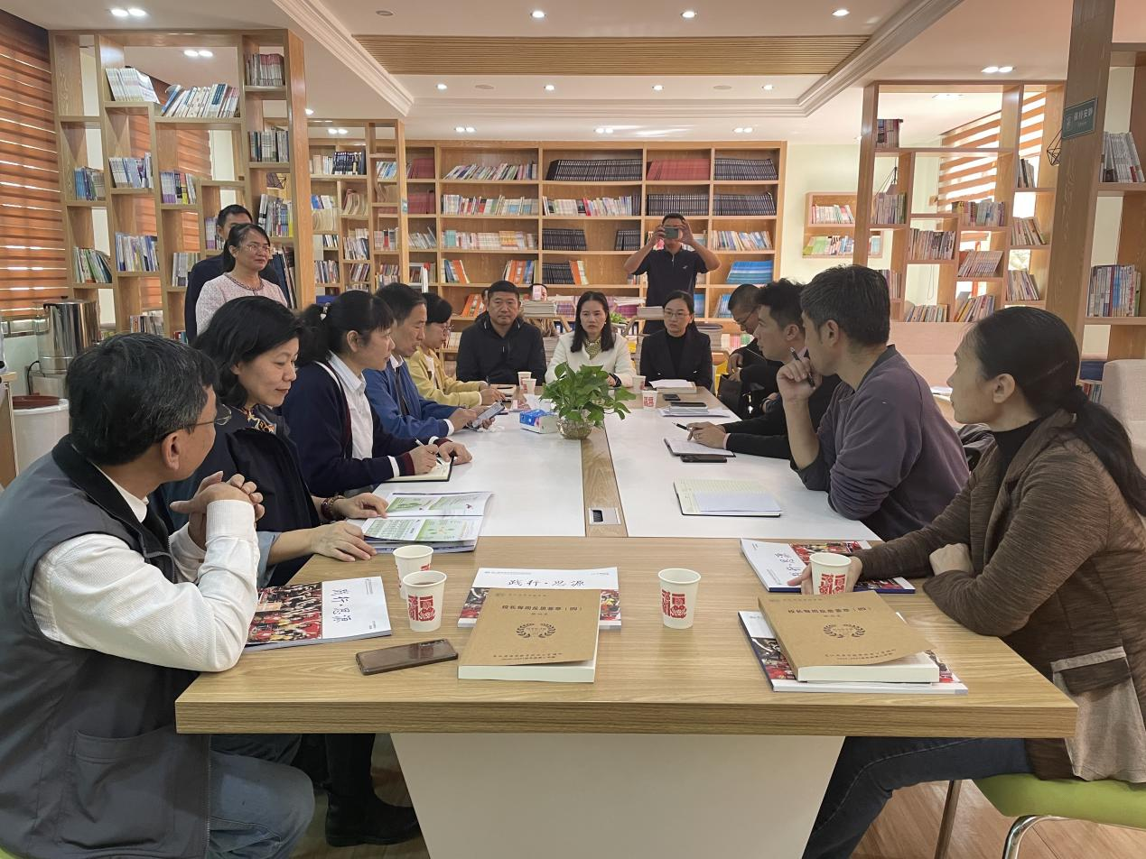 美术学院与昌江黎族自治县思源实验学校、首都师范大学昌江木棉实验学校达成合作意向