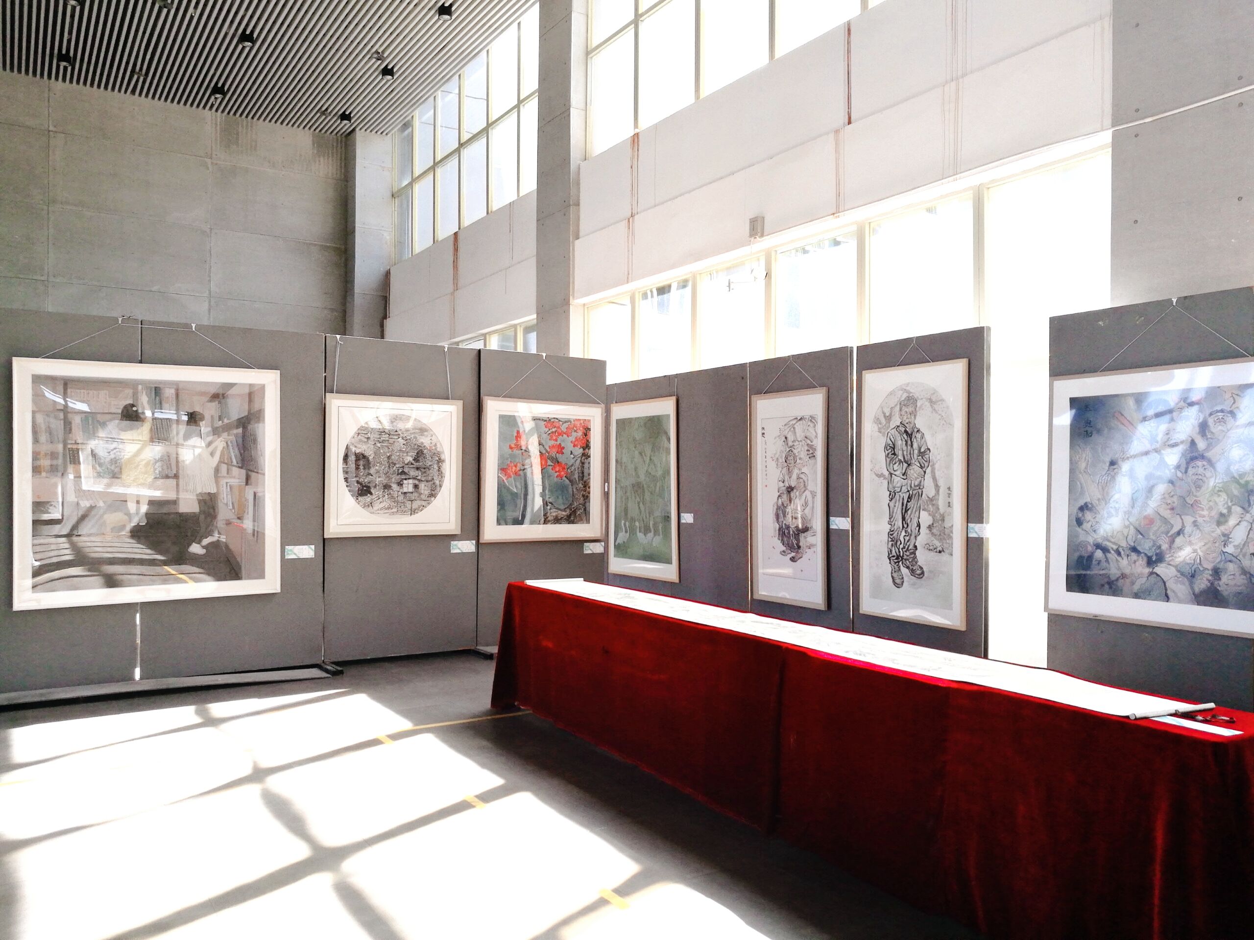 2018星空游戏官方“美术学院毕业作品展”开幕