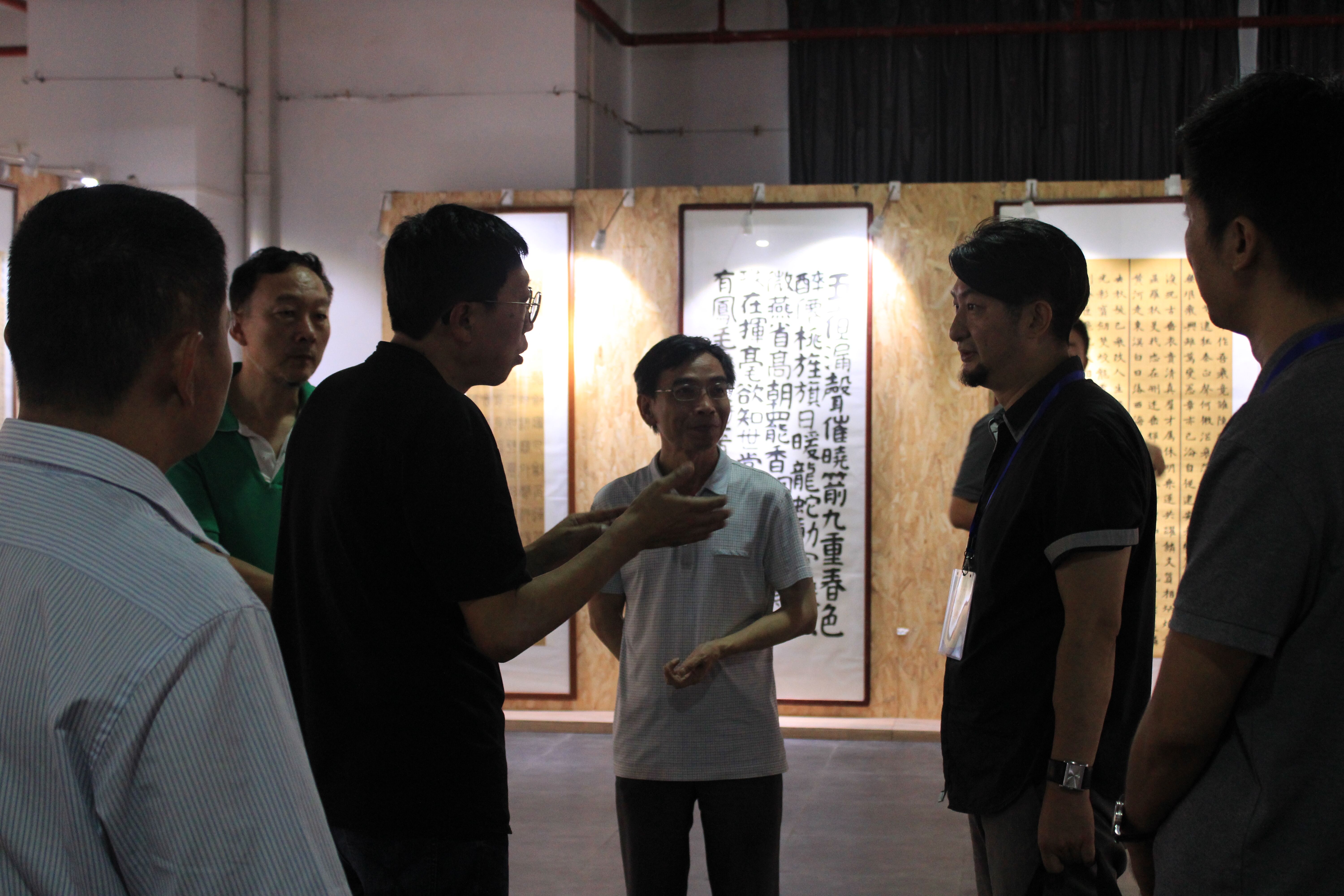 美术学院积极迎接本科教学预评估专家考察工作