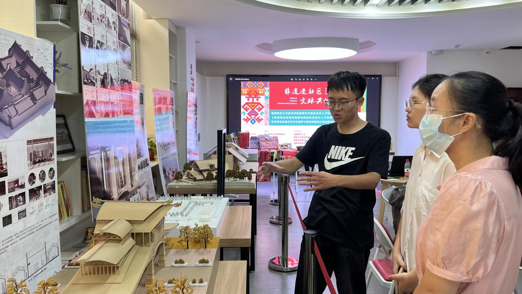 “非遗进社区  文脉共传承”——高校文创设计展走进社区