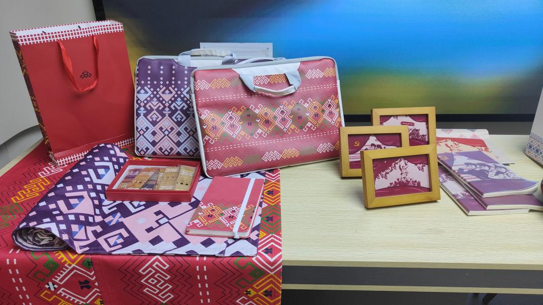 “非遗进社区  文脉共传承”——高校文创设计展走进社区