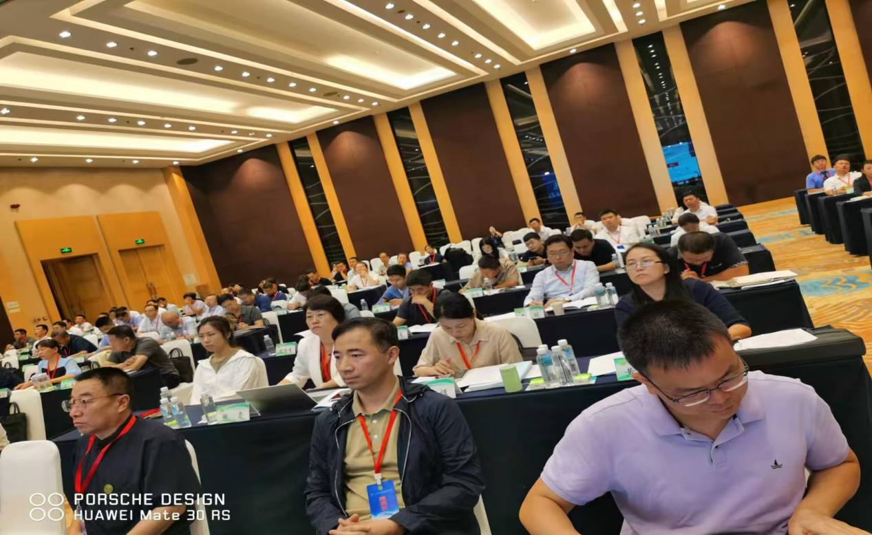 张霞教授应邀参加第十九届“东北法治论坛”